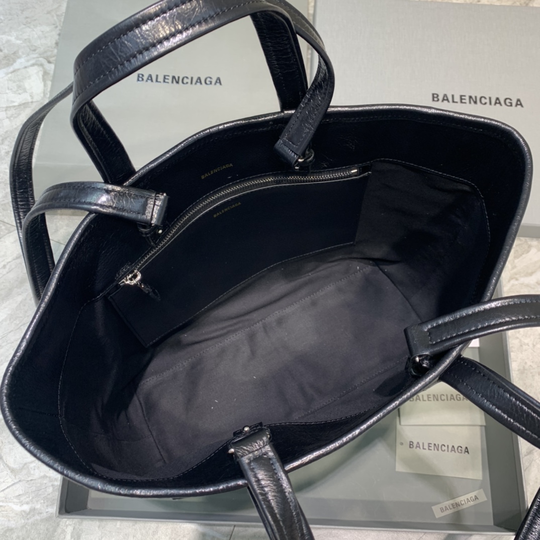 Balenciaga Tote Handbag Shopping Bag Black